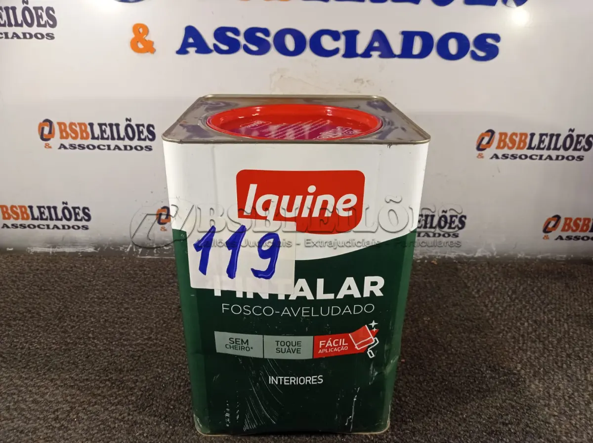 LOTE 119 - 01 LATA DE TINTA IQUINE 18L. (NO ESTADO, NÃO SABEMOS SE FUNCIONA. LEILÃO NÃO TEM GARANTIA E NEM DEVOLUÇÃO).