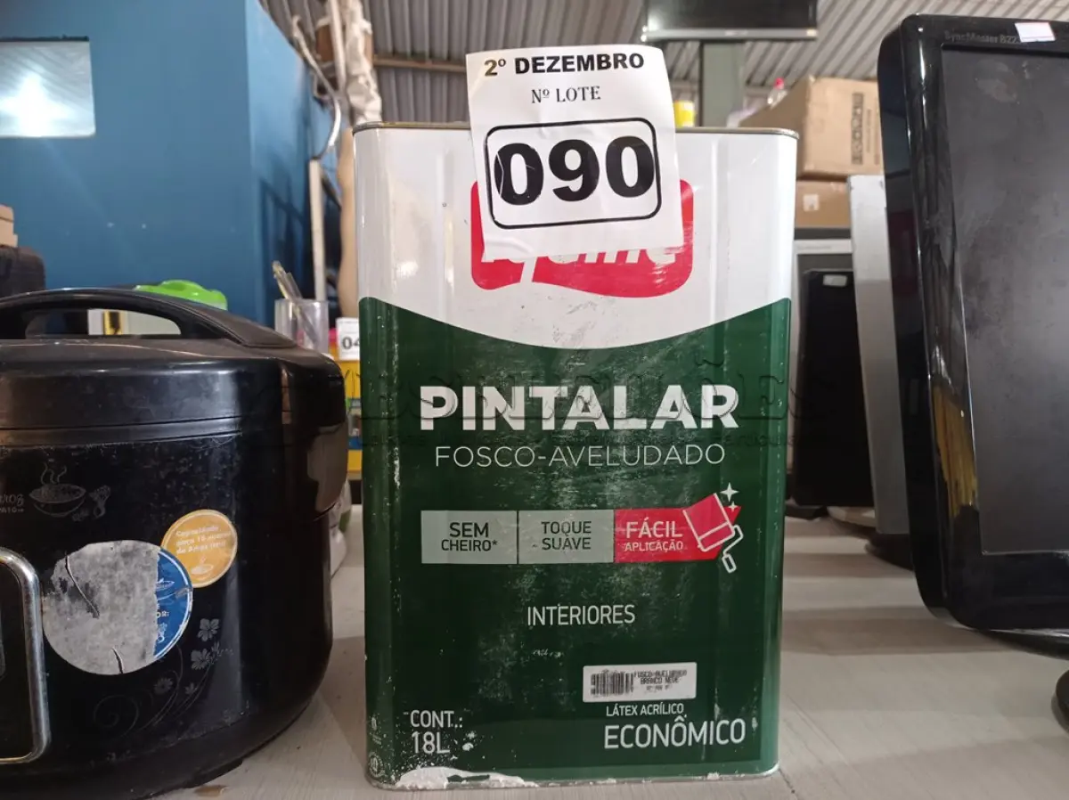 LOTE 090 - 01 LATA DE TINTA IQUINE PINTALAR INTERIORES 18L FOSCO AVELUDADO BRANCO NEVE. (NO ESTADO) ATENÇÃO! FAZER A VISITAÇÃO ANTES DE ARREMATAR, NÃO SABEMOS SE FUNCIONA. LEILÃO NÃO TEM GARANTIA E NEM DEVOLUÇÃO, SUJEITO A POSSÍVEIS AVARIAS VISÍVEIS/OCULTAS E/OU AUSÊNCIA DE COMPONENTES.