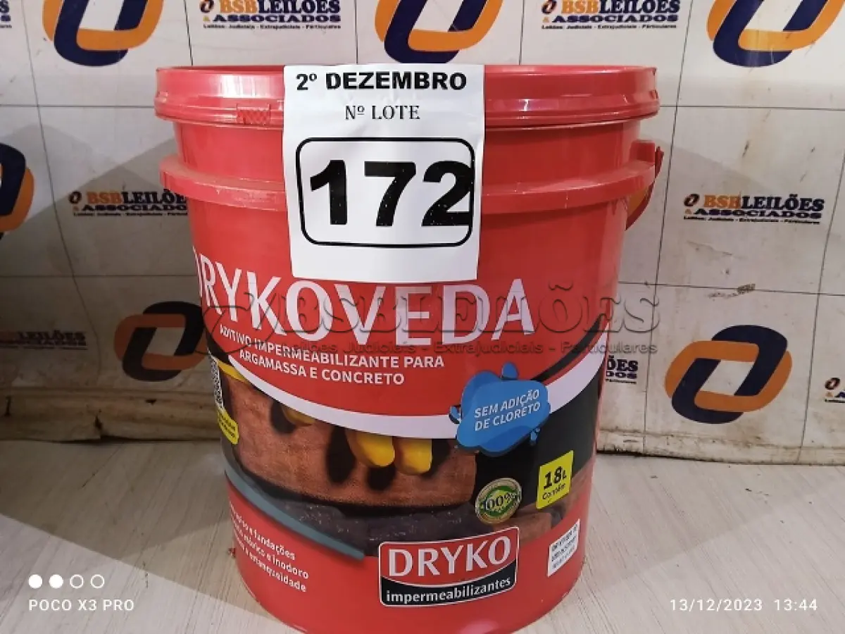LOTE 172 - 01 BALDE DE DRYKOVEDA, ADITIVO IMPERMEABILIZANTE PARA ARGAMASSA E CONCRETO 18L. (NO ESTADO) ATENÇÃO! FAZER A VISITAÇÃO ANTES DE ARREMATAR, NÃO SABEMOS SE FUNCIONA. LEILÃO NÃO TEM GARANTIA E NEM DEVOLUÇÃO, SUJEITO A POSSÍVEIS AVARIAS VISÍVEIS/OCULTAS E/OU AUSÊNCIA DE COMPONENTES.