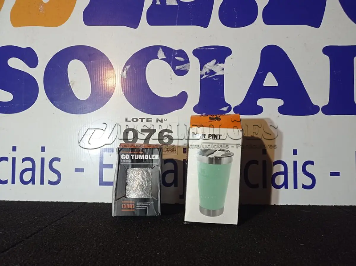 LOTE 076 - 02 – COPOS TÉRMICOS (NO ESTADO, NÃO SABEMOS SE FUNCIONA. LEILÃO NÃO TEM GARANTIA E NEM DEVOLUÇÃO, SUJEITO A POSSÍVEIS AVARIAS VISÍVEIS/OCULTAS E/OU AUSÊNCIA DE COMPONENTES)