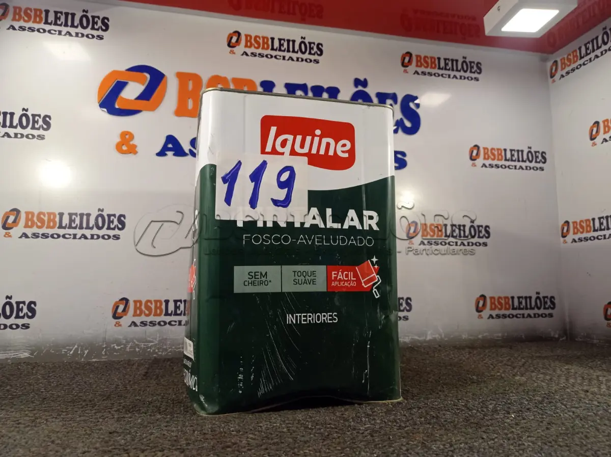 LOTE 119 - 01 LATA DE TINTA IQUINE 18L. (NO ESTADO, NÃO SABEMOS SE FUNCIONA. LEILÃO NÃO TEM GARANTIA E NEM DEVOLUÇÃO).
