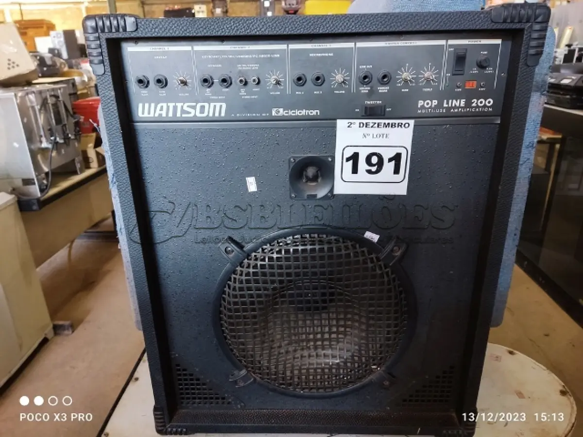 LOTE 191 - 01 CAIXA DE SOM AMPLIFICADA MARCA WATTISOM MODELO POP LINE 200. (NO ESTADO) ATENÇÃO! FAZER A VISITAÇÃO ANTES DE ARREMATAR, NÃO SABEMOS SE FUNCIONA. LEILÃO NÃO TEM GARANTIA E NEM DEVOLUÇÃO, SUJEITO A POSSÍVEIS AVARIAS VISÍVEIS/OCULTAS E/OU AUSÊNCIA DE COMPONENTES.