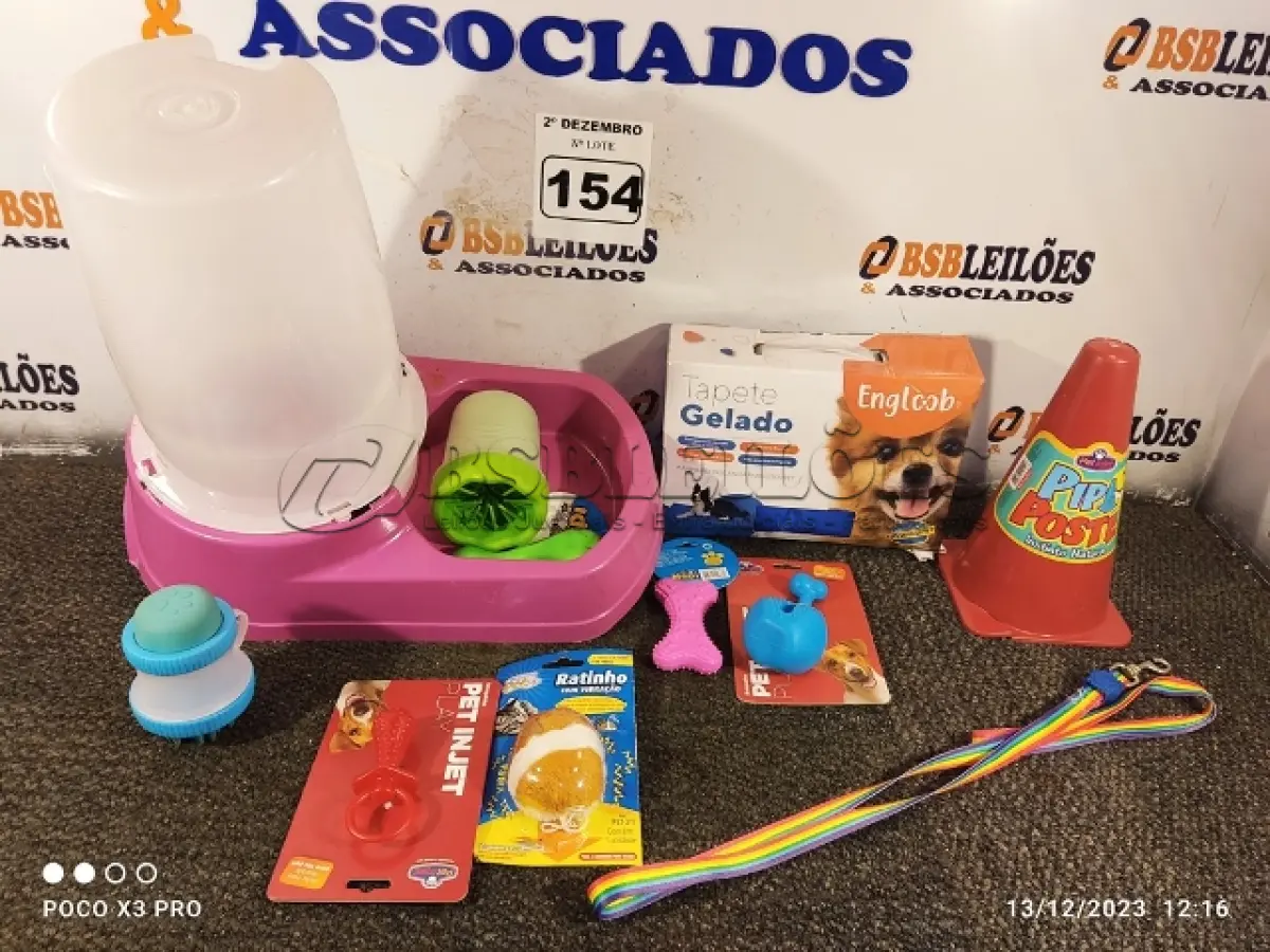 LOTE 154 - 01 LOTE COM VÁRIOS ACESSÓRIOS PARA PET’S. (NO ESTADO) ATENÇÃO! FAZER A VISITAÇÃO ANTES DE ARREMATAR, NÃO SABEMOS SE FUNCIONA. LEILÃO NÃO TEM GARANTIA E NEM DEVOLUÇÃO, SUJEITO A POSSÍVEIS AVARIAS VISÍVEIS/OCULTAS E/OU AUSÊNCIA DE COMPONENTES.