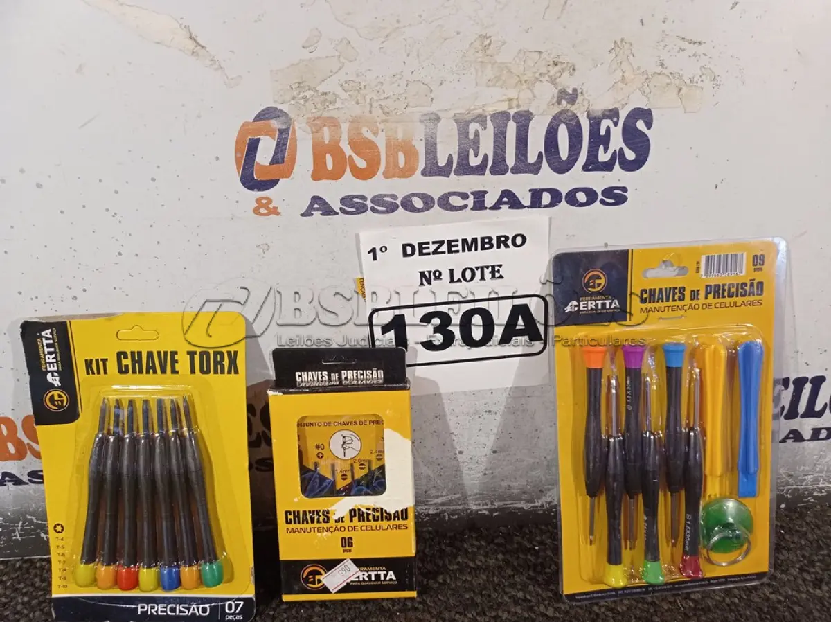 LOTE 130 - 03 KIT’S CHAVES DE PRECISÃO PARA MANUTENÇÃO DE CELULAR. (NO ESTADO) ATENÇÃO! FAZER A VISITAÇÃO ANTES DE ARREMATAR, NÃO SABEMOS SE FUNCIONA. LEILÃO NÃO TEM GARANTIA E NEM DEVOLUÇÃO, SUJEITO A POSSÍVEIS AVARIAS VISÍVEIS/OCULTAS E/OU AUSÊNCIA DE COMPONENTES.