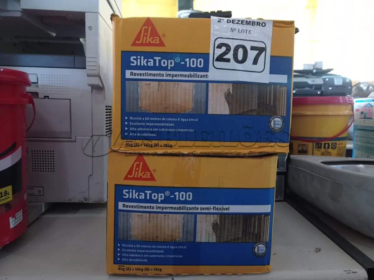 LOTE 207 - 02 CAIXAS DE SIKA TOP-100, REVESTIMENTO IMPERMEABILIZANTE SEMI-FLEXIVEL 18KG. (NO ESTADO) ATENÇÃO! FAZER A VISITAÇÃO ANTES DE ARREMATAR, NÃO SABEMOS SE FUNCIONA. LEILÃO NÃO TEM GARANTIA E NEM DEVOLUÇÃO, SUJEITO A POSSÍVEIS AVARIAS VISÍVEIS/OCULTAS E/OU AUSÊNCIA DE COMPONENTES.