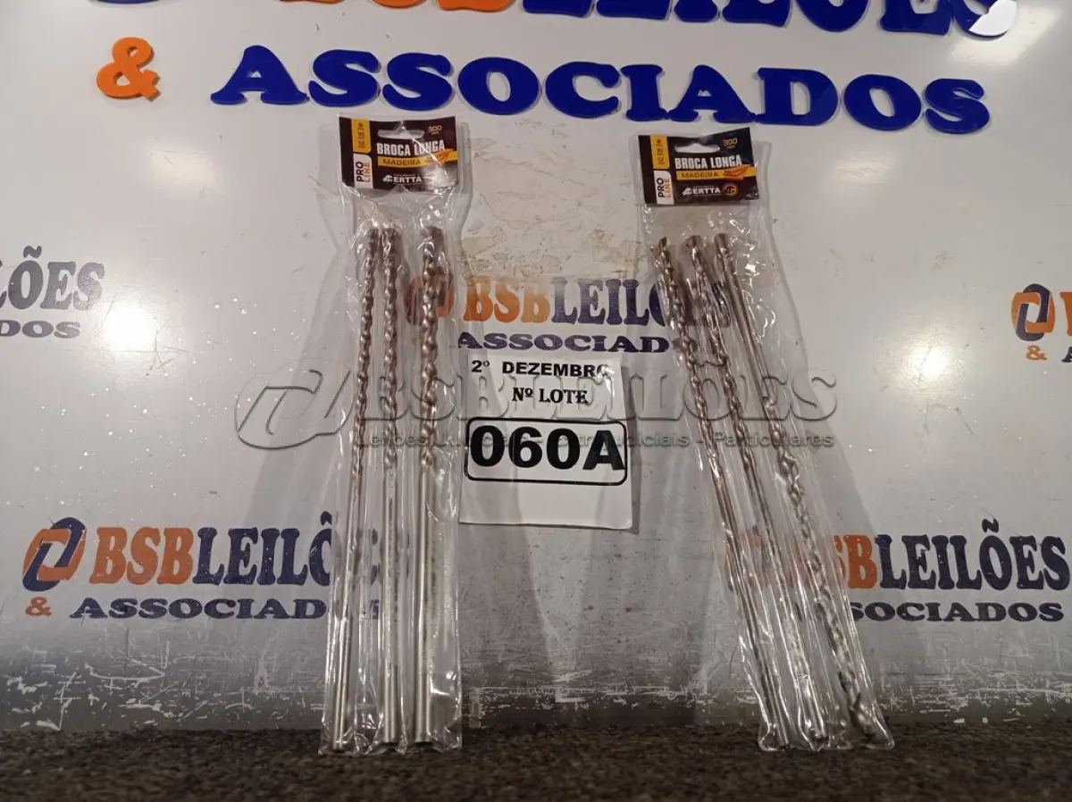 LOTE 060 - 02 KIT’S DE BROCAS LONGAS. (NO ESTADO) ATENÇÃO! FAZER A VISITAÇÃO ANTES DE ARREMATAR, NÃO SABEMOS SE FUNCIONA. LEILÃO NÃO TEM GARANTIA E NEM DEVOLUÇÃO, SUJEITO A POSSÍVEIS AVARIAS VISÍVEIS/OCULTAS E/OU AUSÊNCIA DE COMPONENTES.
