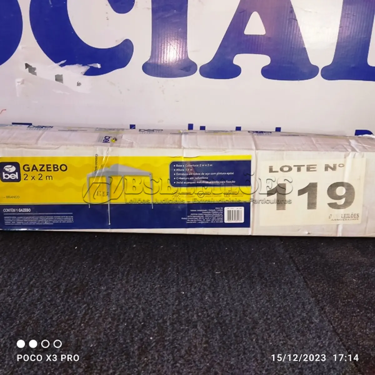 LOTE 119 - 01 - TENDA GAZEBO 2X2M (NO ESTADO, NÃO SABEMOS SE FUNCIONA. LEILÃO NÃO TEM GARANTIA E NEM DEVOLUÇÃO, SUJEITO A POSSÍVEIS AVARIAS VISÍVEIS/OCULTAS E/OU AUSÊNCIA DE COMPONENTES)