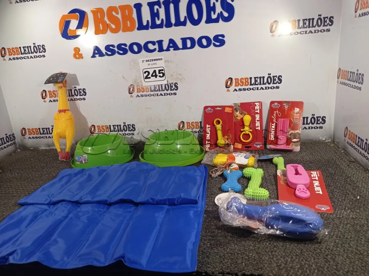 LOTE 245 - 01 KIT DE ACESSÓRIOS PARA PET’S. (NO ESTADO) ATENÇÃO! FAZER A VISITAÇÃO ANTES DE ARREMATAR, NÃO SABEMOS SE FUNCIONA. LEILÃO NÃO TEM GARANTIA E NEM DEVOLUÇÃO, SUJEITO A POSSÍVEIS AVARIAS VISÍVEIS/OCULTAS E/OU AUSÊNCIA DE COMPONENTES.