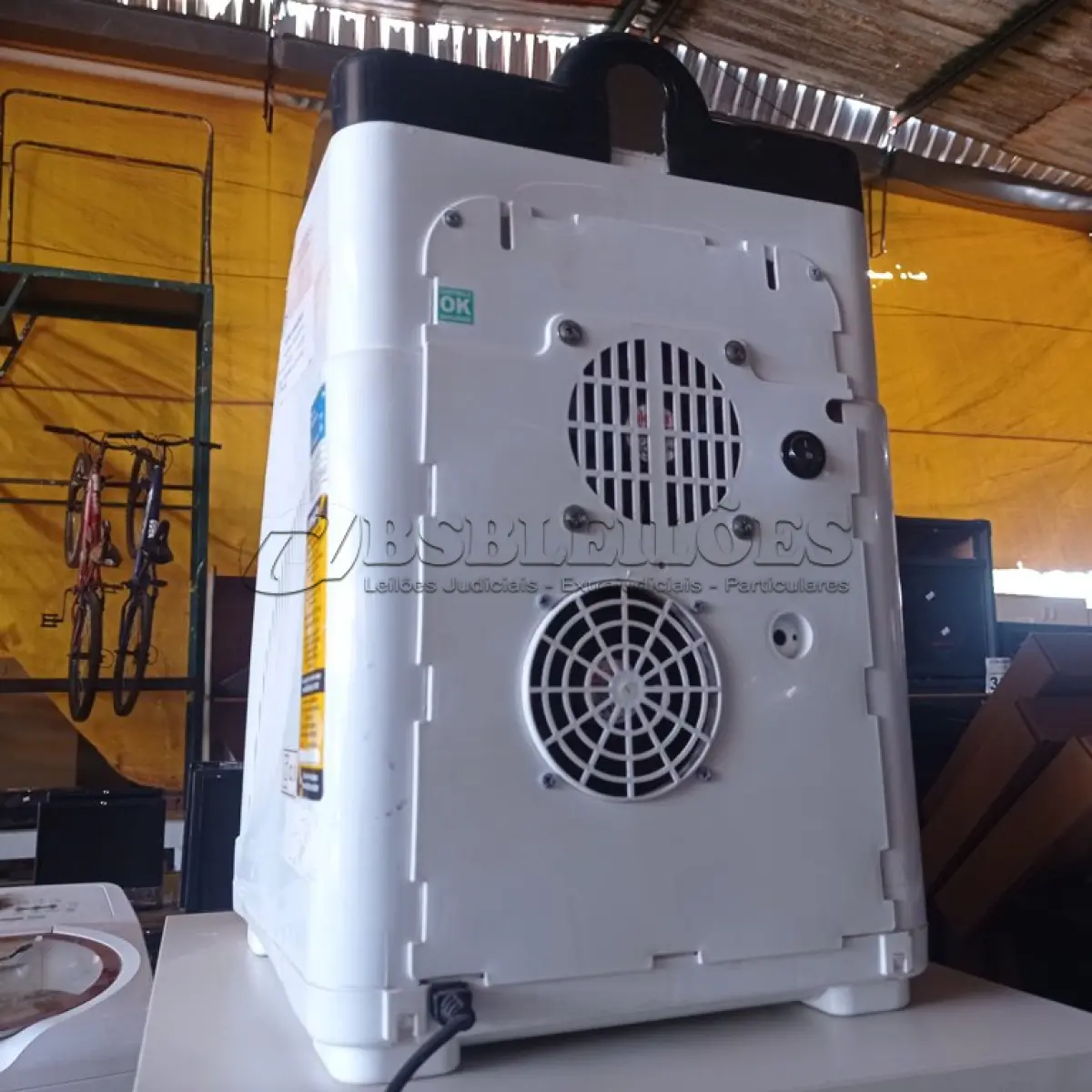 LOTE 287 - 01 PURIFICADOR DE ÁGUA REFRIGERAÇÃO ELETRÔNICA MARCA LIBELL. (NO ESTADO) ATENÇÃO! FAZER A VISITAÇÃO ANTES DE ARREMATAR, NÃO SABEMOS SE FUNCIONA. LEILÃO NÃO TEM GARANTIA E NEM DEVOLUÇÃO, SUJEITO A POSSÍVEIS AVARIAS VISÍVEIS/OCULTAS E/OU DE COMPONENTES.