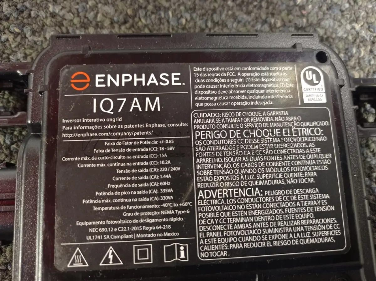 LOTE 293 - 01 BASE E 01 COPO DE LIQUIDIFICADOR INDUSTRIAL MARCAS E MODELOS DIVERSOS. (NO ESTADO) ATENÇÃO! FAZER A VISITAÇÃO ANTES DE ARREMATAR, NÃO SABEMOS SE FUNCIONA. LEILÃO NÃO TEM GARANTIA E NEM DEVOLUÇÃO, SUJEITO A POSSÍVEIS AVARIAS VISÍVEIS/OCULTAS E/OU AUSÊNCIA DE COMPONENTES.
