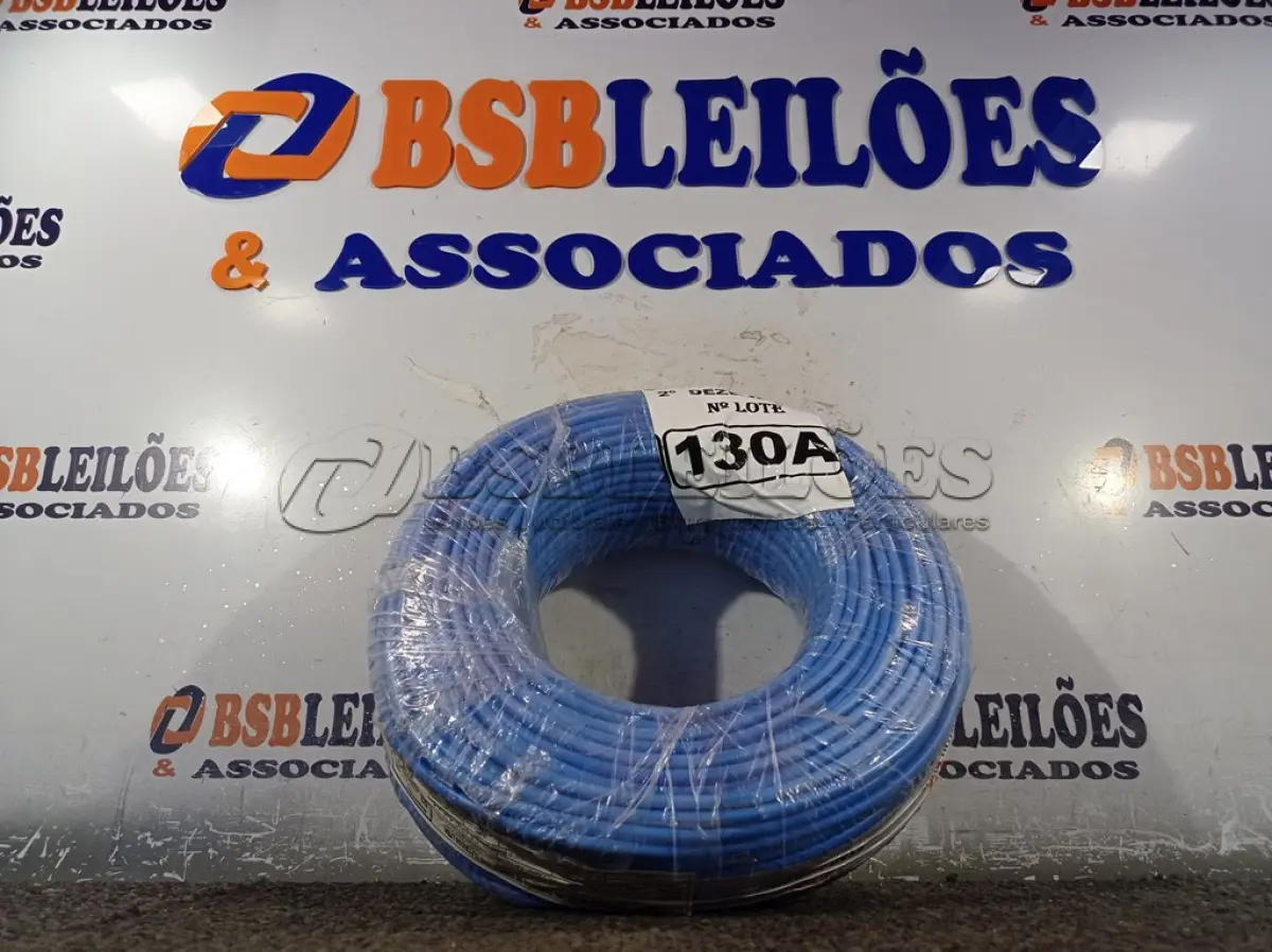 LOTE 130 - 01 ROLO DE CABO FLEXÍVEL 100M 1X10MM NA COR AZUL(NOVO). (NO ESTADO) ATENÇÃO! FAZER A VISITAÇÃO ANTES DE ARREMATAR, NÃO SABEMOS SE FUNCIONA. LEILÃO NÃO TEM GARANTIA E NEM DEVOLUÇÃO, SUJEITO A POSSÍVEIS AVARIAS VISÍVEIS/OCULTAS E/OU AUSÊNCIA DE COMPONENTES.