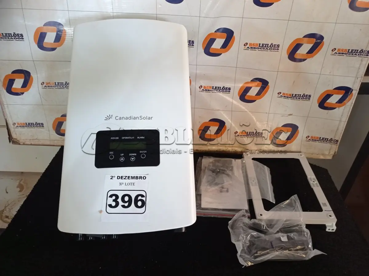 LOTE 396 - 01 INVERSOR CANADIAN TRI 380V CSI-20K-T400GL01-E. (NO ESTADO) ATENÇÃO! FAZER A VISITAÇÃO ANTES DE ARREMATAR, NÃO SABEMOS SE FUNCIONA. LEILÃO NÃO TEM GARANTIA E NEM DEVOLUÇÃO, SUJEITO A POSSÍVEIS AVARIAS VISÍVEIS/OCULTAS E/OU AUSÊNCIA DE COMPONENTES.