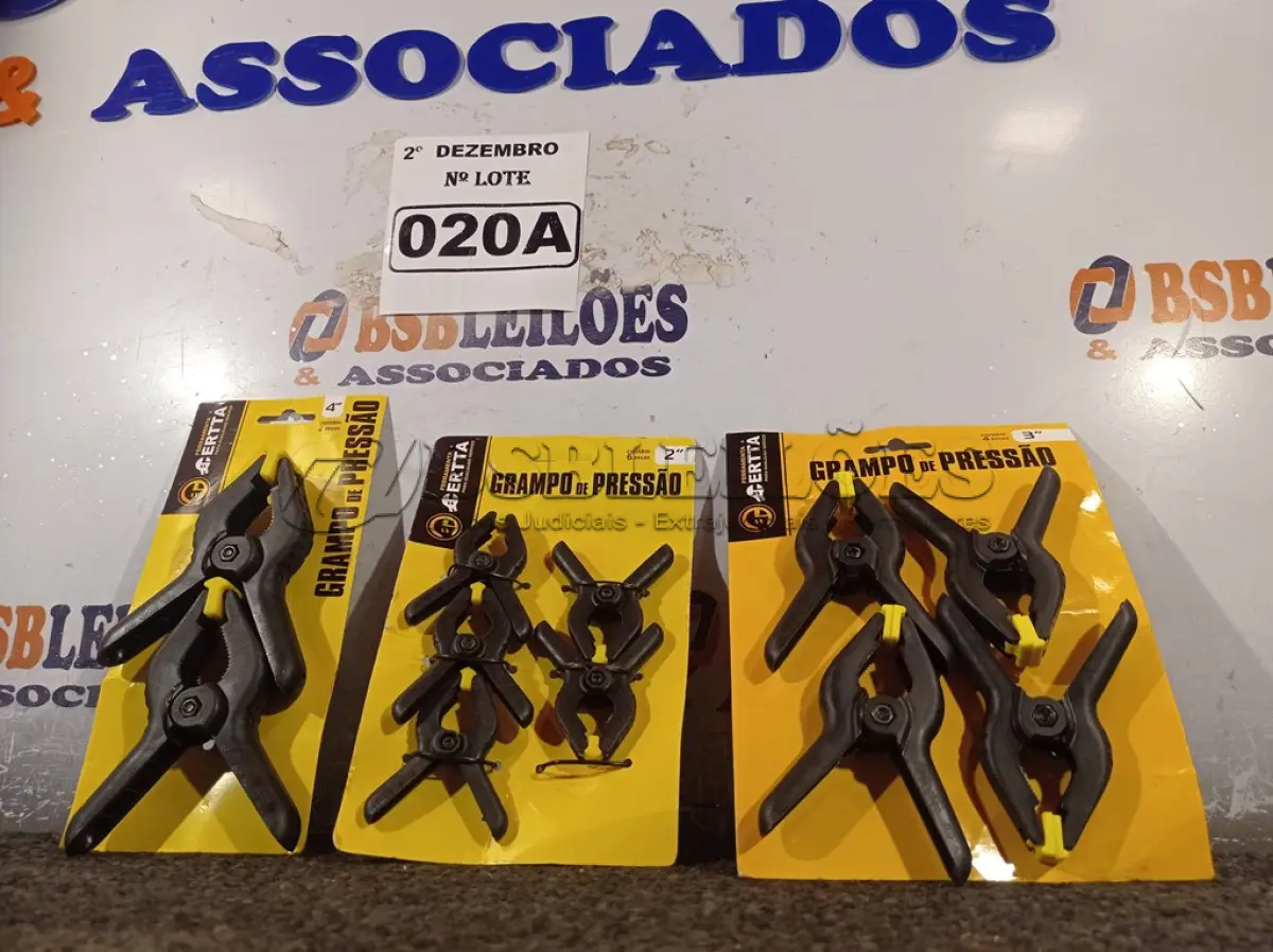 LOTE 020 - 03 KIT’S DE GRAMPOS DE PRESSÃO. (NO ESTADO) ATENÇÃO! FAZER A VISITAÇÃO ANTES DE ARREMATAR, NÃO SABEMOS SE FUNCIONA. LEILÃO NÃO TEM GARANTIA E NEM DEVOLUÇÃO, SUJEITO A POSSÍVEIS AVARIAS VISÍVEIS/OCULTAS E/OU AUSÊNCIA DE COMPONENTES.