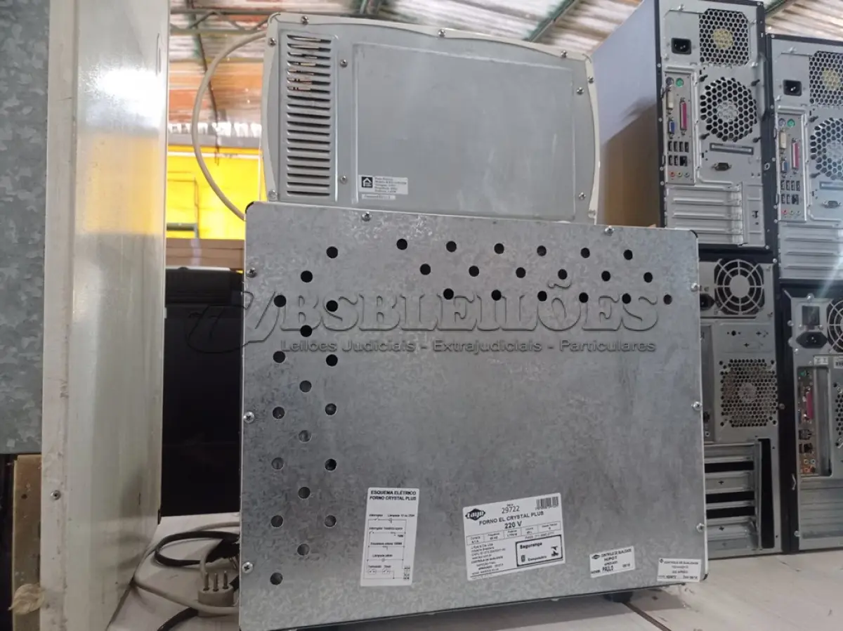LOTE 116 - 02 FORNOS ELÉTRICOS MARCAS E MODELOS DIVERSOS. (NO ESTADO) ATENÇÃO! FAZER A VISITAÇÃO ANTES DE ARREMATAR, NÃO SABEMOS SE FUNCIONA. LEILÃO NÃO TEM GARANTIA E NEM DEVOLUÇÃO, SUJEITO A POSSÍVEIS AVARIAS VISÍVEIS/OCULTAS E/OU AUSÊNCIA DE COMPONENTES.
