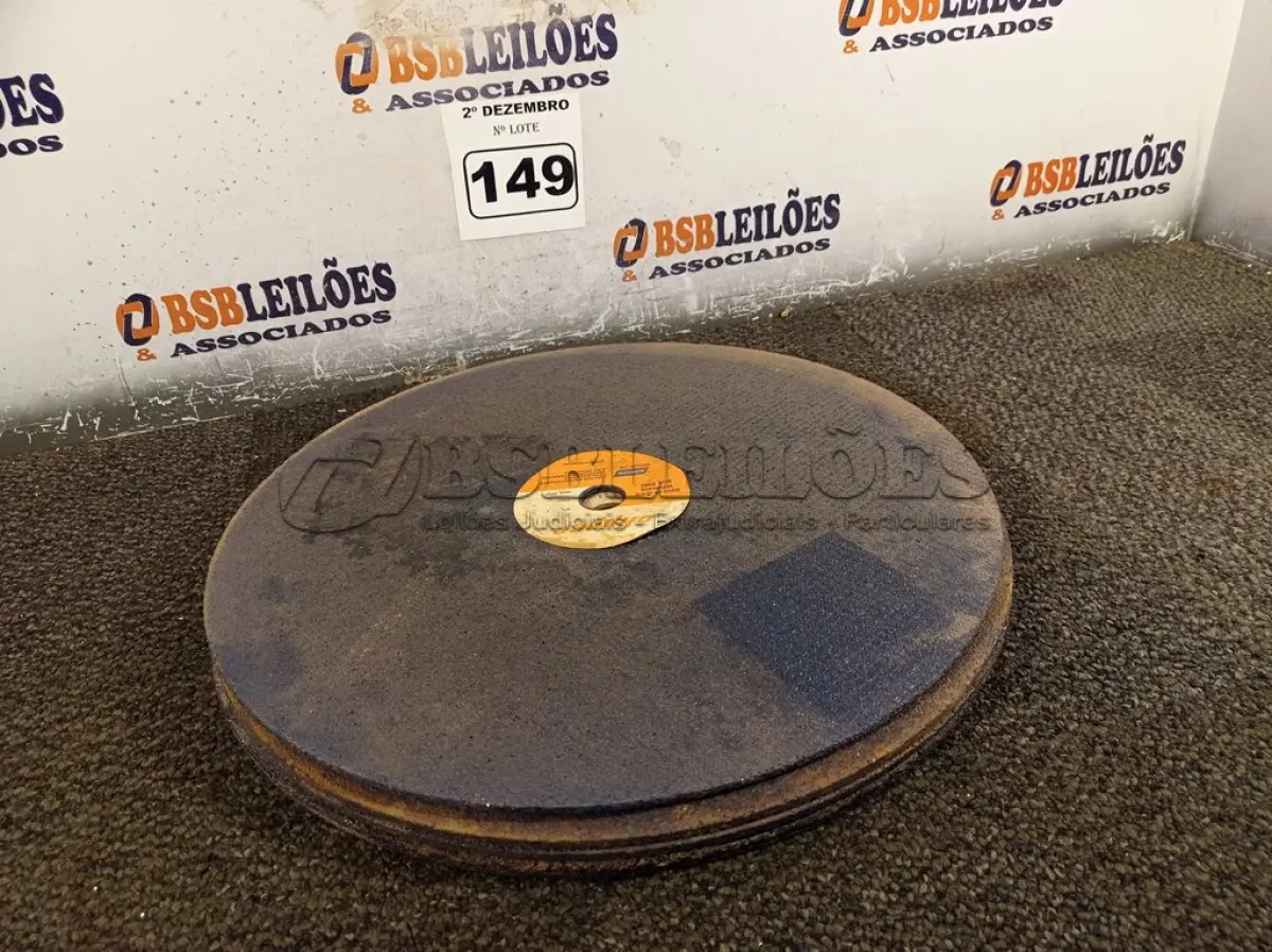 LOTE 149 - 05 DISCOS CLIPPERS: DIÂMETRO 18, ESPECIFICAÇÃO MR-822, RPM 3069. (NO ESTADO) ATENÇÃO! FAZER A VISITAÇÃO ANTES DE ARREMATAR, NÃO SABEMOS SE FUNCIONA. LEILÃO NÃO TEM GARANTIA E NEM DEVOLUÇÃO, SUJEITO A POSSÍVEIS AVARIAS VISÍVEIS/OCULTAS E/OU AUSÊNCIA DE COMPONENTES.