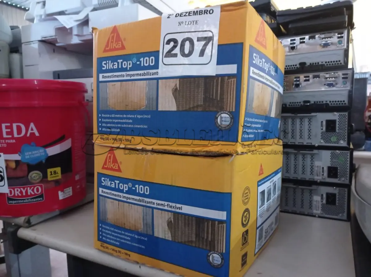 LOTE 207 - 02 CAIXAS DE SIKA TOP-100, REVESTIMENTO IMPERMEABILIZANTE SEMI-FLEXIVEL 18KG. (NO ESTADO) ATENÇÃO! FAZER A VISITAÇÃO ANTES DE ARREMATAR, NÃO SABEMOS SE FUNCIONA. LEILÃO NÃO TEM GARANTIA E NEM DEVOLUÇÃO, SUJEITO A POSSÍVEIS AVARIAS VISÍVEIS/OCULTAS E/OU AUSÊNCIA DE COMPONENTES.