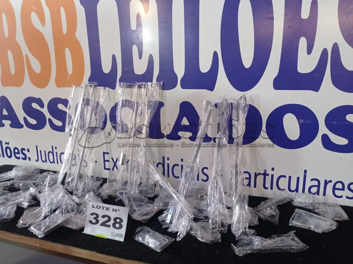 LOTE 328 - 01 – ACESSÓRIOS PARA BANHEIRO DIVERSOS (NO ESTADO, NÃO SABEMOS SE FUNCIONA. LEILÃO NÃO TEM GARANTIA E NEM DEVOLUÇÃO, SUJEITO A POSSÍVEIS AVARIAS VISÍVEIS/OCULTAS E/OU AUSÊNCIA DE COMPONENTES)