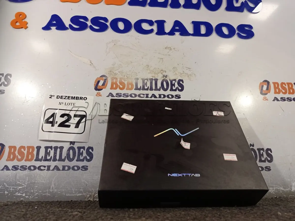 LOTE 427 - 01 TABLET NEXTTAB. (NO ESTADO) ATENÇÃO! FAZER A VISITAÇÃO ANTES DE ARREMATAR, NÃO SABEMOS SE FUNCIONA. LEILÃO NÃO TEM GARANTIA E NEM DEVOLUÇÃO, SUJEITO A POSSÍVEIS AVARIAS VISÍVEIS/OCULTAS E/OU AUSÊNCIA DE COMPONENTES.