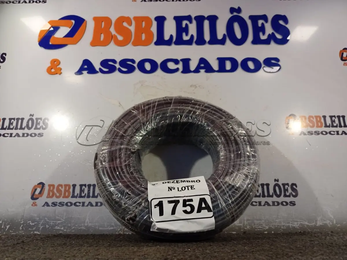LOTE 175 - 01 ROLO DE CABO FLEXÍVEL 100M 1X10MM NA COR PRETA (NOVO). (NO ESTADO) ATENÇÃO! FAZER A VISITAÇÃO ANTES DE ARREMATAR, NÃO SABEMOS SE FUNCIONA. LEILÃO NÃO TEM GARANTIA E NEM DEVOLUÇÃO, SUJEITO A POSSÍVEIS AVARIAS VISÍVEIS/OCULTAS E/OU AUSÊNCIA DE COMPONENTES.