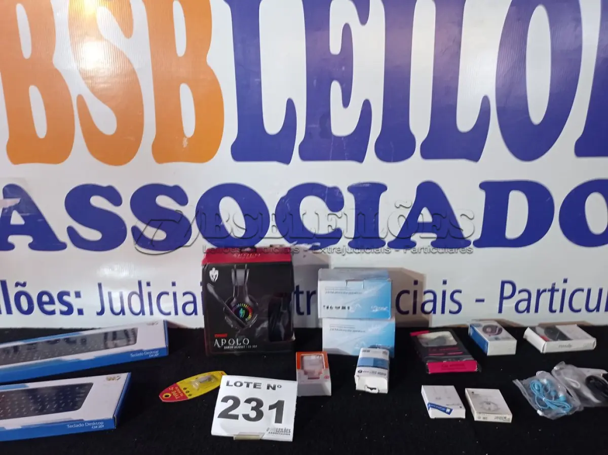 LOTE 231 - 20 – ITENS DE INFORMÁTICA/CELULARES DIVERSOS (APROXIMADAMENTE) (NO ESTADO, NÃO SABEMOS SE FUNCIONA. LEILÃO NÃO TEM GARANTIA E NEM DEVOLUÇÃO, SUJEITO A POSSÍVEIS AVARIAS VISÍVEIS/OCULTAS E/OU AUSÊNCIA DE COMPONENTES)