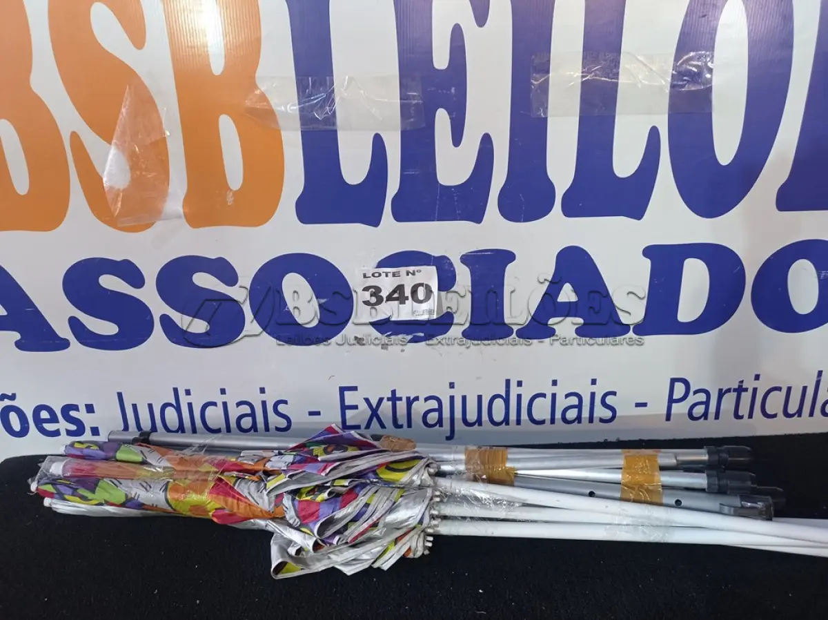 LOTE 340 - 05 – GUARDAS SOL (NO ESTADO, NÃO SABEMOS SE FUNCIONA. LEILÃO NÃO TEM GARANTIA E NEM DEVOLUÇÃO, SUJEITO A POSSÍVEIS AVARIAS VISÍVEIS/OCULTAS E/OU AUSÊNCIA DE COMPONENTES)