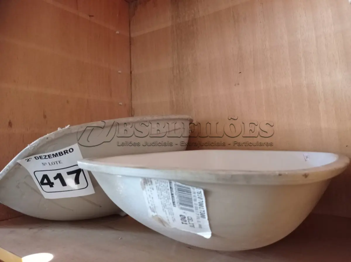 LOTE 417 - 02 CUBAS PARA LAVATÓRIO MARCAS E MODELOS DIVERSOS. (NO ESTADO) ATENÇÃO! FAZER A VISITAÇÃO ANTES DE ARREMATAR, NÃO SABEMOS SE FUNCIONA. LEILÃO NÃO TEM GARANTIA E NEM DEVOLUÇÃO, SUJEITO A POSSÍVEIS AVARIAS VISÍVEIS/OCULTAS E/OU AUSÊNCIA DE COMPONENTES.