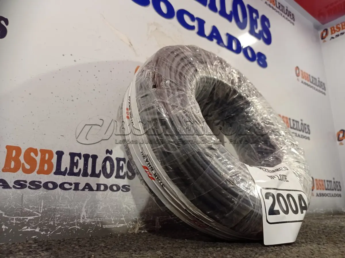 LOTE 200 - 01 ROLO DE CABO FLEXÍVEL 100M 1X10MM NA COR PRETA (NOVO). (NO ESTADO) ATENÇÃO! FAZER A VISITAÇÃO ANTES DE ARREMATAR, NÃO SABEMOS SE FUNCIONA. LEILÃO NÃO TEM GARANTIA E NEM DEVOLUÇÃO, SUJEITO A POSSÍVEIS AVARIAS VISÍVEIS/OCULTAS E/OU AUSÊNCIA DE COMPONENTES.