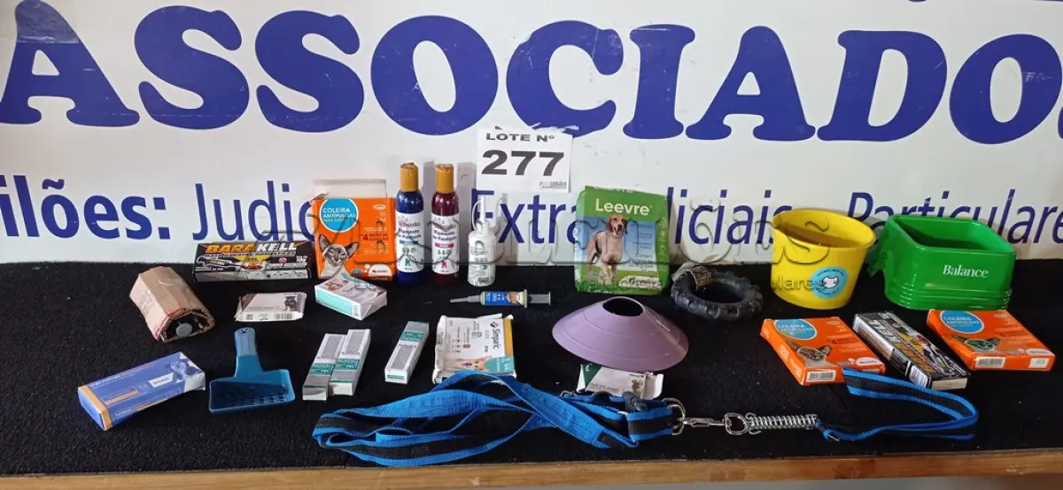 LOTE 277 - 27 – ITENS PARA PET DIVERSOS (APROXIMADAMENTE) (NO ESTADO, NÃO SABEMOS SE FUNCIONA. LEILÃO NÃO TEM GARANTIA E NEM DEVOLUÇÃO, SUJEITO A POSSÍVEIS AVARIAS VISÍVEIS/OCULTAS E/OU AUSÊNCIA DE COMPONENTES)