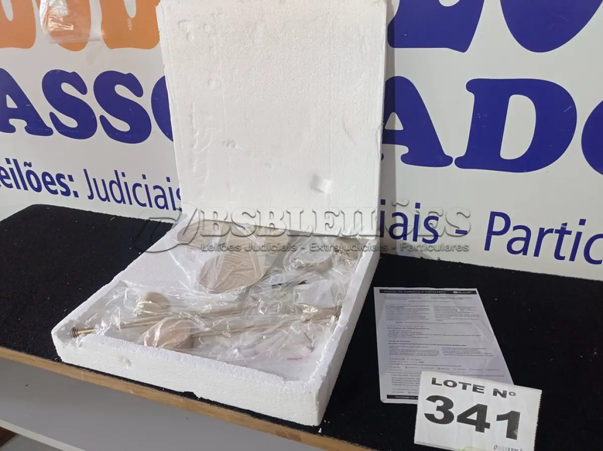 LOTE 341 - 01 - ARANDELA LED ELO DOURADO 3000K 15W BELLA DY003 (NO ESTADO, NÃO SABEMOS SE FUNCIONA. LEILÃO NÃO TEM GARANTIA E NEM DEVOLUÇÃO, SUJEITO A POSSÍVEIS AVARIAS VISÍVEIS/OCULTAS E/OU AUSÊNCIA DE COMPONENTES)