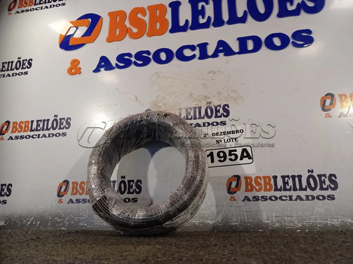 LOTE 195 - 01 ROLO DE CABO FLEXÍVEL 100M 1X2,5MM NA COR PRETA (NOVO). (NO ESTADO) ATENÇÃO! FAZER A VISITAÇÃO ANTES DE ARREMATAR, NÃO SABEMOS SE FUNCIONA. LEILÃO NÃO TEM GARANTIA E NEM DEVOLUÇÃO, SUJEITO A POSSÍVEIS AVARIAS VISÍVEIS/OCULTAS E/OU AUSÊNCIA DE COMPONENTES.