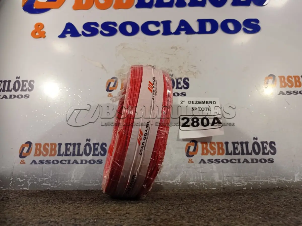 LOTE 280 - 01 ROLO DE CABO FLEXÍVEL 100M 1X2,5MM NA COR VERMELHA (NOVO). (NO ESTADO) ATENÇÃO! FAZER A VISITAÇÃO ANTES DE ARREMATAR, NÃO SABEMOS SE FUNCIONA. LEILÃO NÃO TEM GARANTIA E NEM DEVOLUÇÃO, SUJEITO A POSSÍVEIS AVARIAS VISÍVEIS/OCULTAS E/OU AUSÊNCIA DE COMPONENTES.