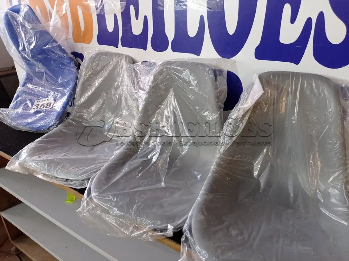 LOTE 358 - 04 - ASSENTOS PARA CADEIRA (NO ESTADO, NÃO SABEMOS SE FUNCIONA. LEILÃO NÃO TEM GARANTIA E NEM DEVOLUÇÃO, SUJEITO A POSSÍVEIS AVARIAS VISÍVEIS/OCULTAS E/OU AUSÊNCIA DE COMPONENTES)