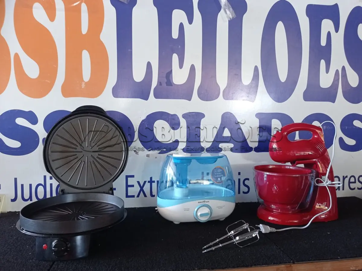 LOTE 260 - 01 – UMIDIFICADOR BRITÂNIA – 01 BATEDEIRA BRITÂNIA – 01 GRILL DUAL BRITÂNIA (NO ESTADO, NÃO SABEMOS SE FUNCIONA. LEILÃO NÃO TEM GARANTIA E NEM DEVOLUÇÃO, SUJEITO A POSSÍVEIS AVARIAS VISÍVEIS/OCULTAS E/OU AUSÊNCIA DE COMPONENTES)