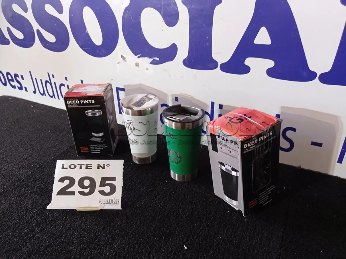LOTE 295 - 02 – COPOS TÉRMICOS (NO ESTADO, NÃO SABEMOS SE FUNCIONA. LEILÃO NÃO TEM GARANTIA E NEM DEVOLUÇÃO, SUJEITO A POSSÍVEIS AVARIAS VISÍVEIS/OCULTAS E/OU AUSÊNCIA DE COMPONENTES)