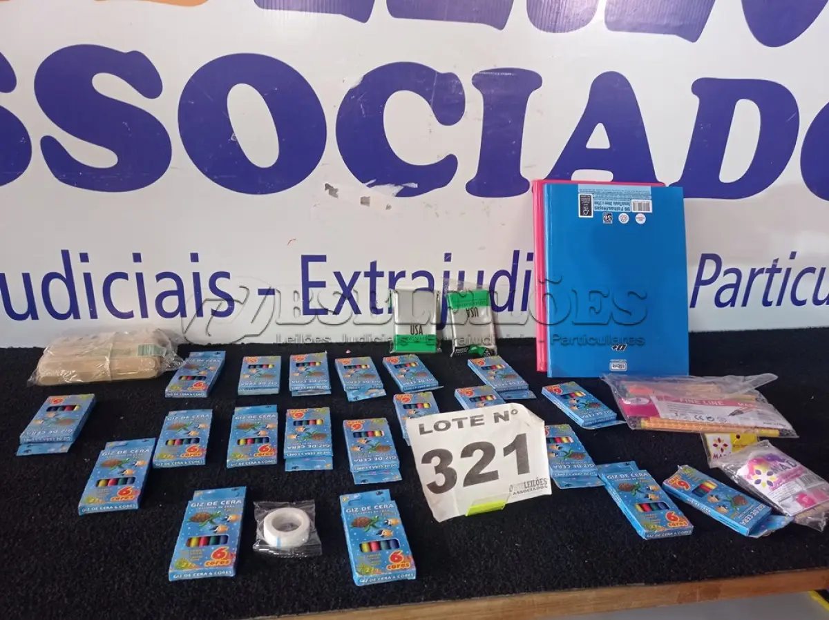 LOTE 321 - 30 - ITENS DE PAPELARIA DIVERSOS  (APROXIMADAMENTE)(NO ESTADO, NÃO SABEMOS SE FUNCIONA. LEILÃO NÃO TEM GARANTIA E NEM DEVOLUÇÃO, SUJEITO A POSSÍVEIS AVARIAS VISÍVEIS/OCULTAS E/OU AUSÊNCIA DE COMPONENTES)