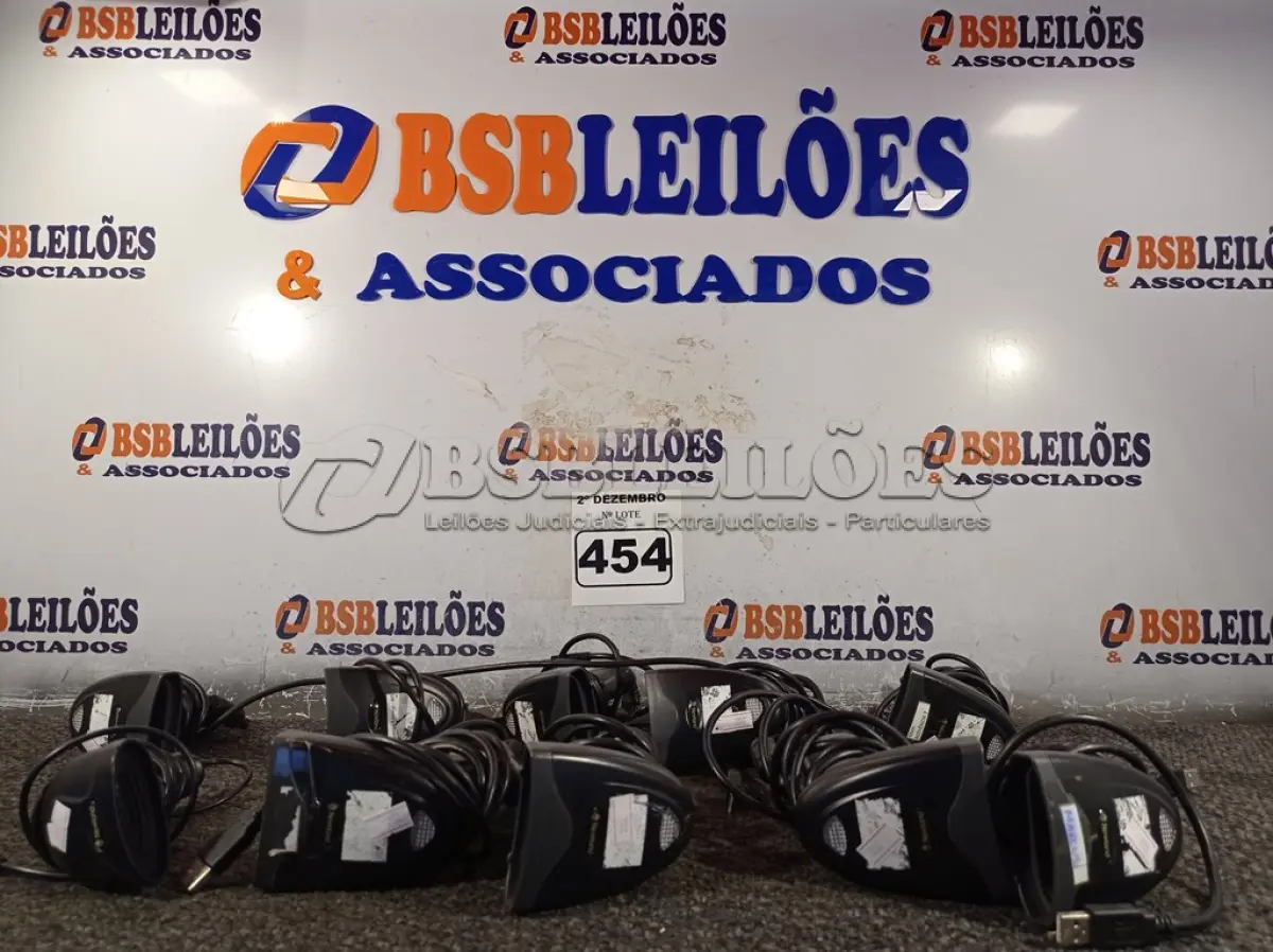 LOTE 454 - 01 LOTE COM VÁRIOS LEITORES DE CÓDIGO DE BARRAS. (NO ESTADO) ATENÇÃO! FAZER A VISITAÇÃO ANTES DE ARREMATAR, NÃO SABEMOS SE FUNCIONA. LEILÃO NÃO TEM GARANTIA E NEM DEVOLUÇÃO, SUJEITO A POSSÍVEIS AVARIAS VISÍVEIS/OCULTAS E/OU AUSÊNCIA DE COMPONENTES.