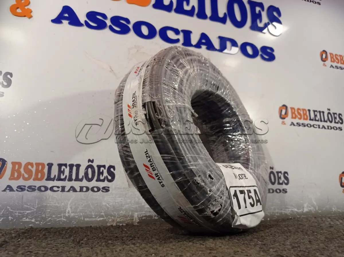 LOTE 175 - 01 ROLO DE CABO FLEXÍVEL 100M 1X10MM NA COR PRETA (NOVO). (NO ESTADO) ATENÇÃO! FAZER A VISITAÇÃO ANTES DE ARREMATAR, NÃO SABEMOS SE FUNCIONA. LEILÃO NÃO TEM GARANTIA E NEM DEVOLUÇÃO, SUJEITO A POSSÍVEIS AVARIAS VISÍVEIS/OCULTAS E/OU AUSÊNCIA DE COMPONENTES.