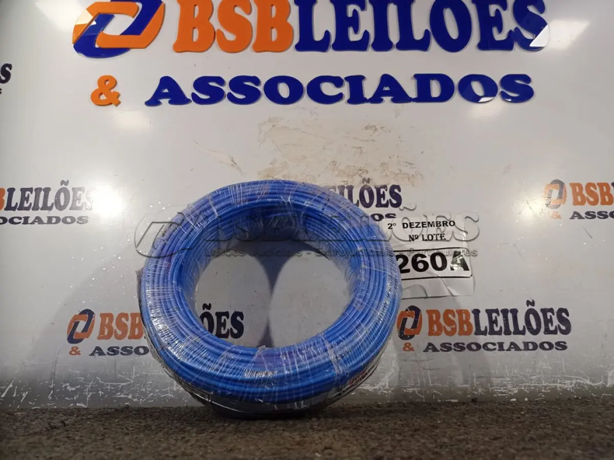 LOTE 260 - 01 ROLO DE CABO FLEXÍVEL 100M 1X4MM NA COR AZUL (NOVO). (NO ESTADO) ATENÇÃO! FAZER A VISITAÇÃO ANTES DE ARREMATAR, NÃO SABEMOS SE FUNCIONA. LEILÃO NÃO TEM GARANTIA E NEM DEVOLUÇÃO, SUJEITO A POSSÍVEIS AVARIAS VISÍVEIS/OCULTAS E/OU AUSÊNCIA DE COMPONENTES.