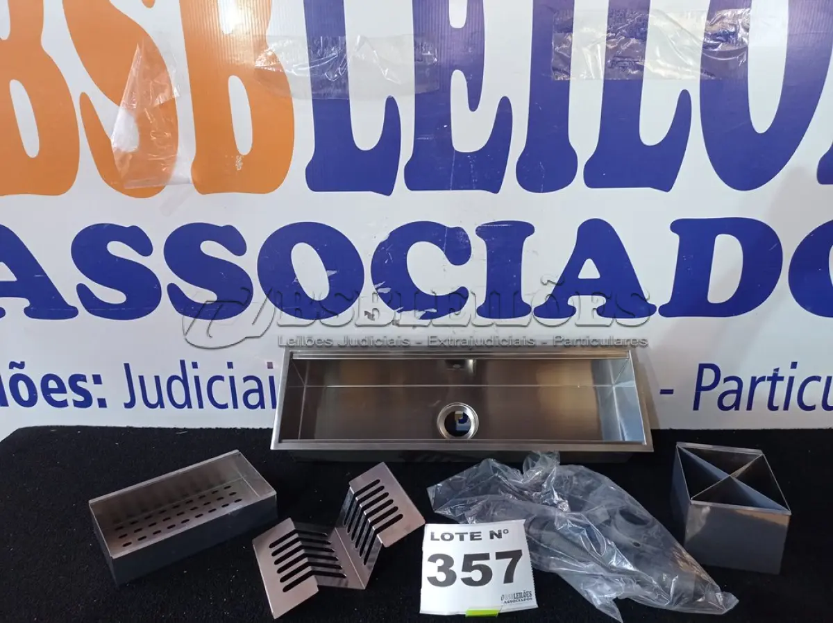 LOTE 357 - 01 - CALHA CANAL ORGANIZADOR ESCORREDOR ÚMIDA INOX STILLUS HOME (NO ESTADO, NÃO SABEMOS SE FUNCIONA. LEILÃO NÃO TEM GARANTIA E NEM DEVOLUÇÃO, SUJEITO A POSSÍVEIS AVARIAS VISÍVEIS/OCULTAS E/OU AUSÊNCIA DE COMPONENTES)