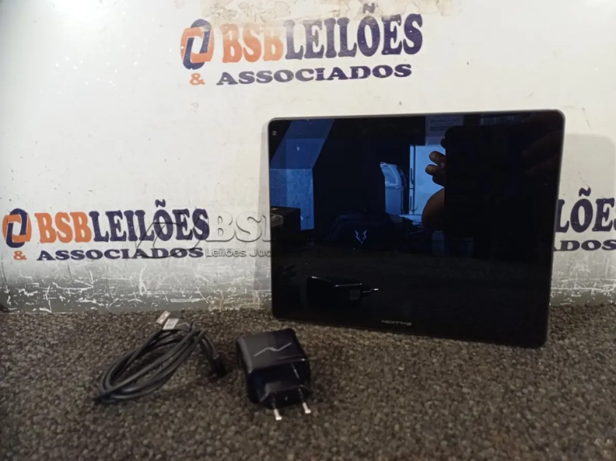 LOTE 440 - 01 TABLET NEXTTAB. (NO ESTADO) ATENÇÃO! FAZER A VISITAÇÃO ANTES DE ARREMATAR, NÃO SABEMOS SE FUNCIONA. LEILÃO NÃO TEM GARANTIA E NEM DEVOLUÇÃO, SUJEITO A POSSÍVEIS AVARIAS VISÍVEIS/OCULTAS E/OU AUSÊNCIA DE COMPONENTES.
