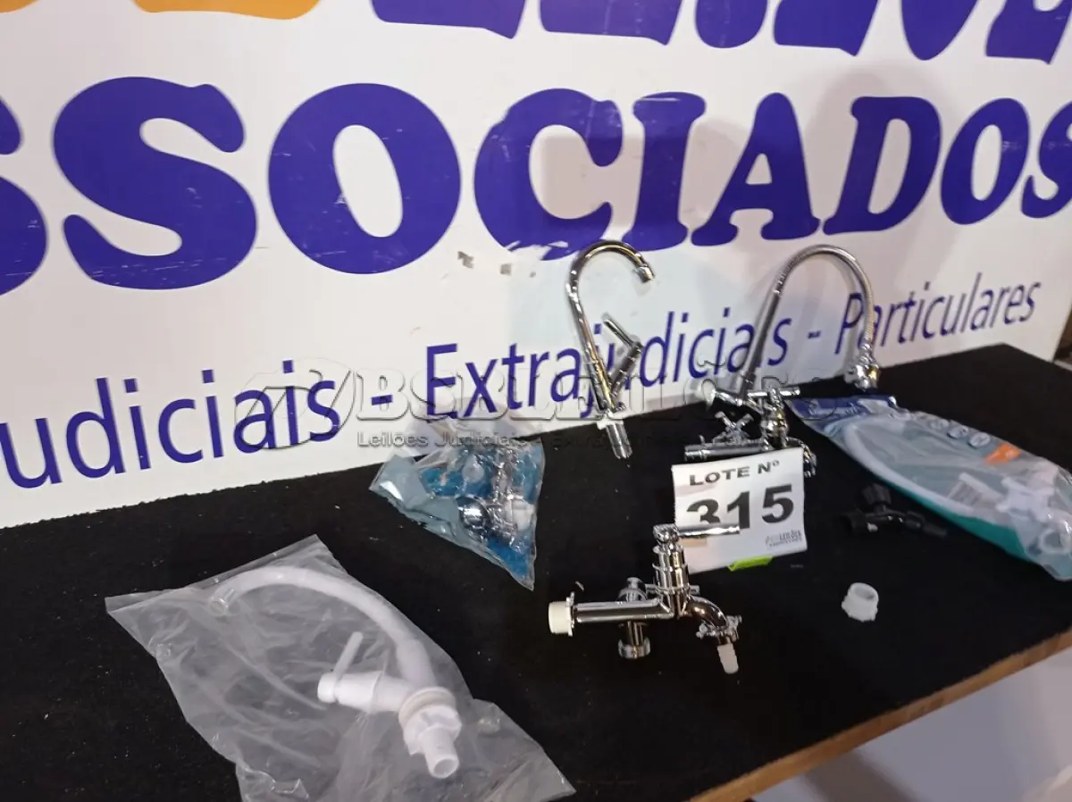 LOTE 315 - 08 – TORNEIRAS DIVERSAS (NO ESTADO, NÃO SABEMOS SE FUNCIONA. LEILÃO NÃO TEM GARANTIA E NEM DEVOLUÇÃO, SUJEITO A POSSÍVEIS AVARIAS VISÍVEIS/OCULTAS E/OU AUSÊNCIA DE COMPONENTES)