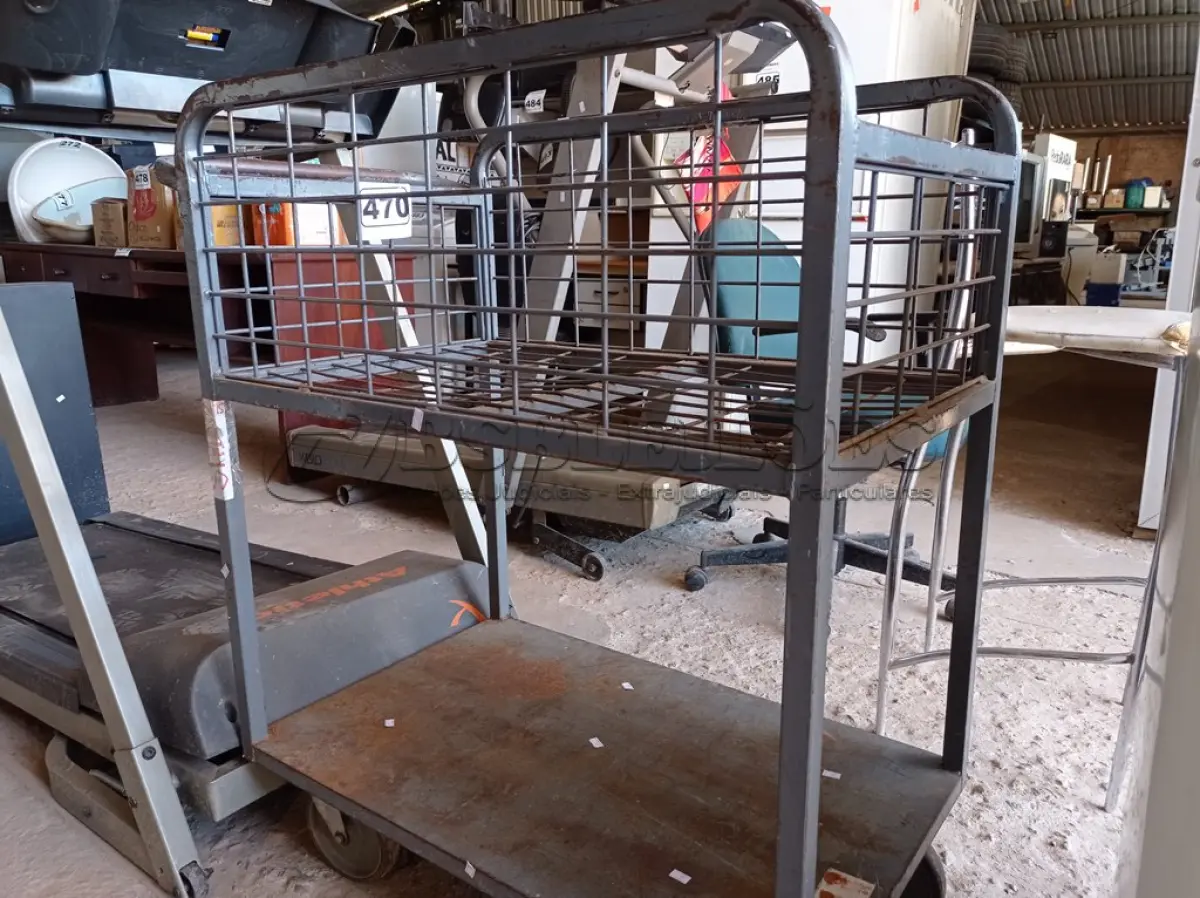 LOTE 470 - 01 CARRINHO PARA TRANSPORTE DE CARGAS. (NO ESTADO) ATENÇÃO! FAZER A VISITAÇÃO ANTES DE ARREMATAR, NÃO SABEMOS SE FUNCIONA. LEILÃO NÃO TEM GARANTIA E NEM DEVOLUÇÃO, SUJEITO A POSSÍVEIS AVARIAS VISÍVEIS/OCULTAS E/OU AUSÊNCIA DE COMPONENTES.