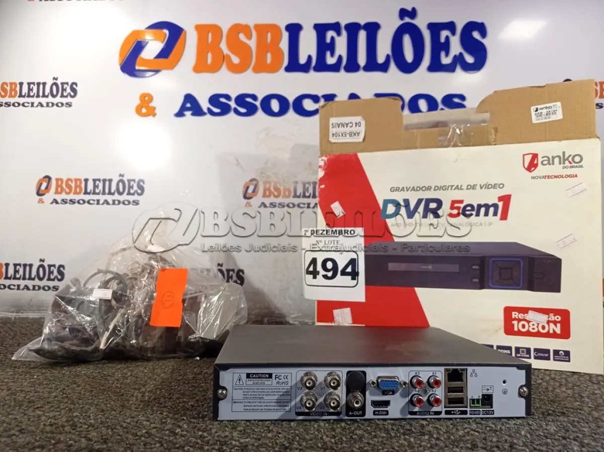 LOTE 494 - 01 DVR E 03 CÂMERAS DE SEGURANÇA. (NO ESTADO) ATENÇÃO! FAZER A VISITAÇÃO ANTES DE ARREMATAR, NÃO SABEMOS SE FUNCIONA. LEILÃO NÃO TEM GARANTIA E NEM DEVOLUÇÃO, SUJEITO A POSSÍVEIS AVARIAS VISÍVEIS/OCULTAS E/OU AUSÊNCIA DE COMPONENTES.