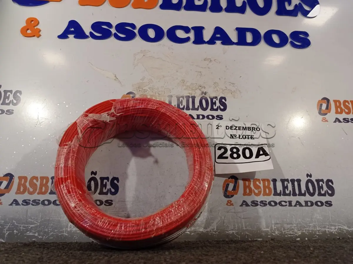 LOTE 280 - 01 ROLO DE CABO FLEXÍVEL 100M 1X2,5MM NA COR VERMELHA (NOVO). (NO ESTADO) ATENÇÃO! FAZER A VISITAÇÃO ANTES DE ARREMATAR, NÃO SABEMOS SE FUNCIONA. LEILÃO NÃO TEM GARANTIA E NEM DEVOLUÇÃO, SUJEITO A POSSÍVEIS AVARIAS VISÍVEIS/OCULTAS E/OU AUSÊNCIA DE COMPONENTES.