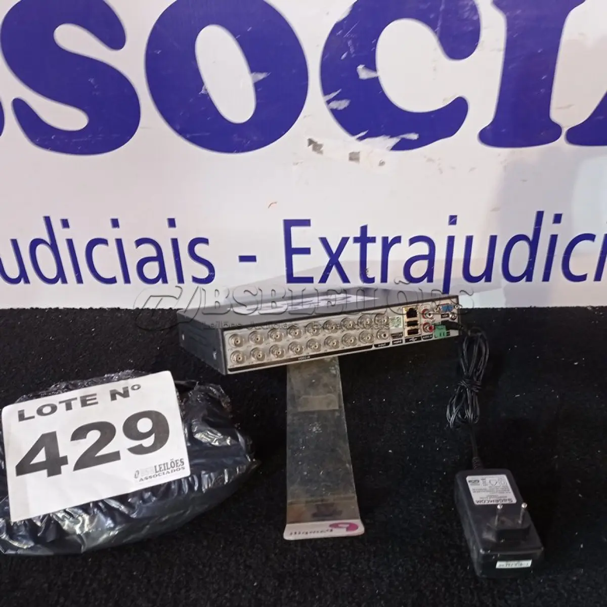 LOTE 429 - 01 - DVR HVR 16 CANAIS GIGA SECURITY 5MP SERIE ORION (NO ESTADO, NÃO SABEMOS SE FUNCIONA. LEILÃO NÃO TEM GARANTIA E NEM DEVOLUÇÃO, SUJEITO A POSSÍVEIS AVARIAS VISÍVEIS/OCULTAS E/OU AUSÊNCIA DE COMPONENTES)