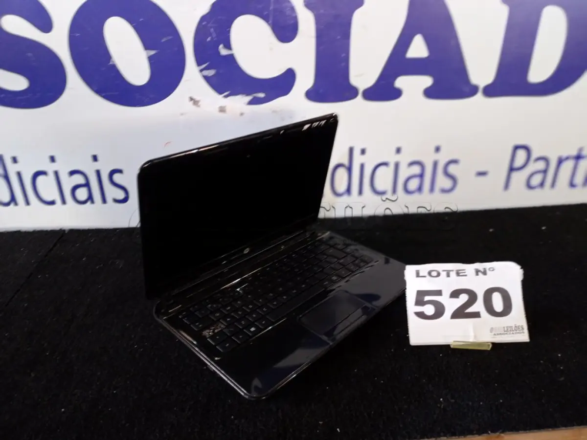 LOTE 520 - 01 - NOTEBOOK HP (NO ESTADO, NÃO SABEMOS SE FUNCIONA. LEILÃO NÃO TEM GARANTIA E NEM DEVOLUÇÃO, SUJEITO A POSSÍVEIS AVARIAS VISÍVEIS/OCULTAS E/OU AUSÊNCIA DE COMPONENTES)