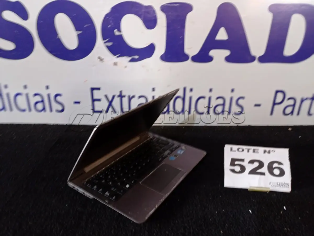 LOTE 526 - 01 – NOTEBOOK SAMSUNG I5 (NO ESTADO, NÃO SABEMOS SE FUNCIONA. LEILÃO NÃO TEM GARANTIA E NEM DEVOLUÇÃO, SUJEITO A POSSÍVEIS AVARIAS VISÍVEIS/OCULTAS E/OU AUSÊNCIA DE COMPONENTES)