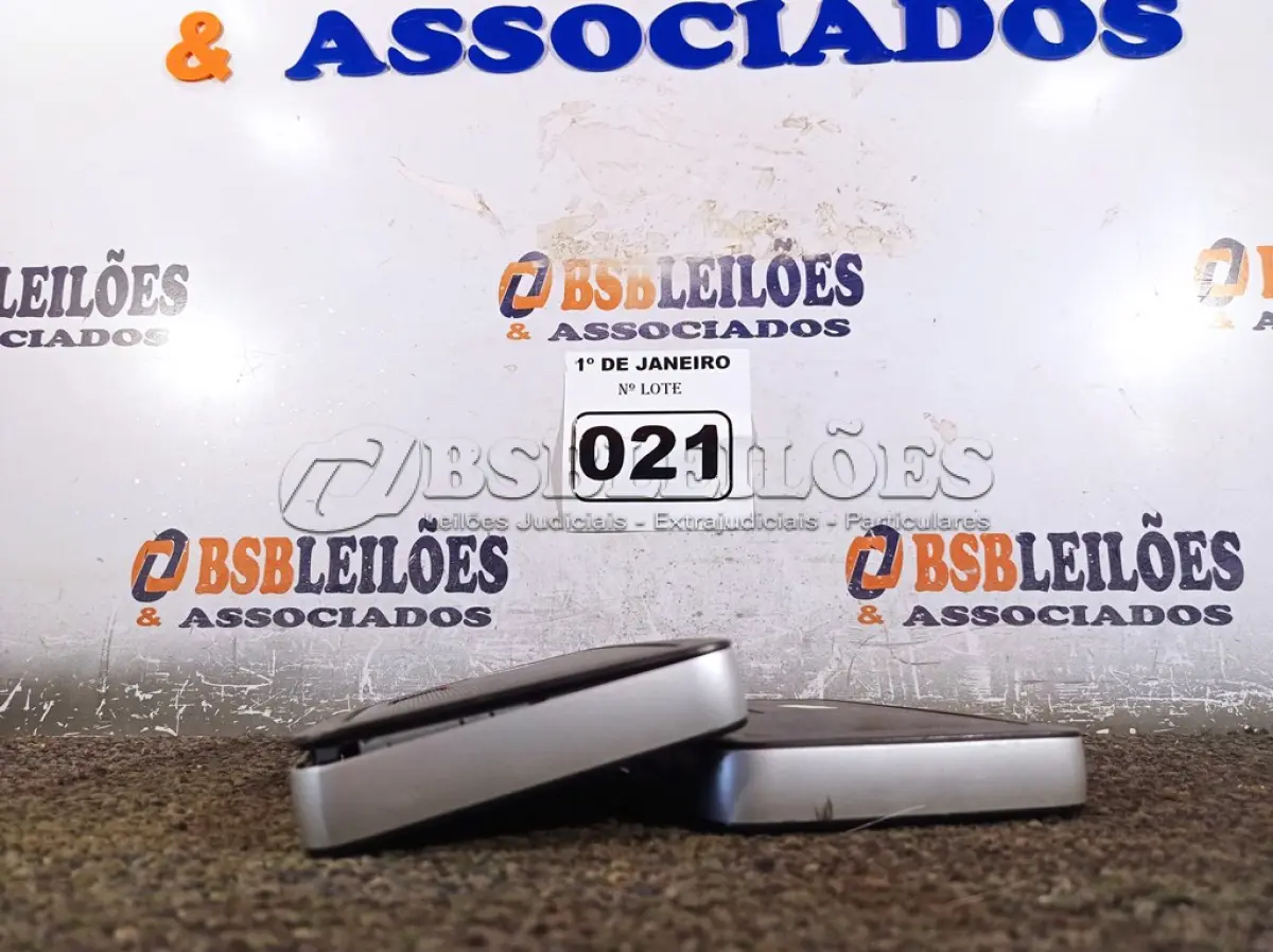 LOTE 021 - 02 TERMINAIS WYSE. (NO ESTADO) ATENÇÃO! FAZER A VISITAÇÃO ANTES DE ARREMATAR, NÃO SABEMOS SE FUNCIONA. LEILÃO NÃO TEM GARANTIA E NEM DEVOLUÇÃO, SUJEITO A POSSÍVEIS AVARIAS VISÍVEIS/OCULTAS E/OU AUSÊNCIA DE COMPONENTES.