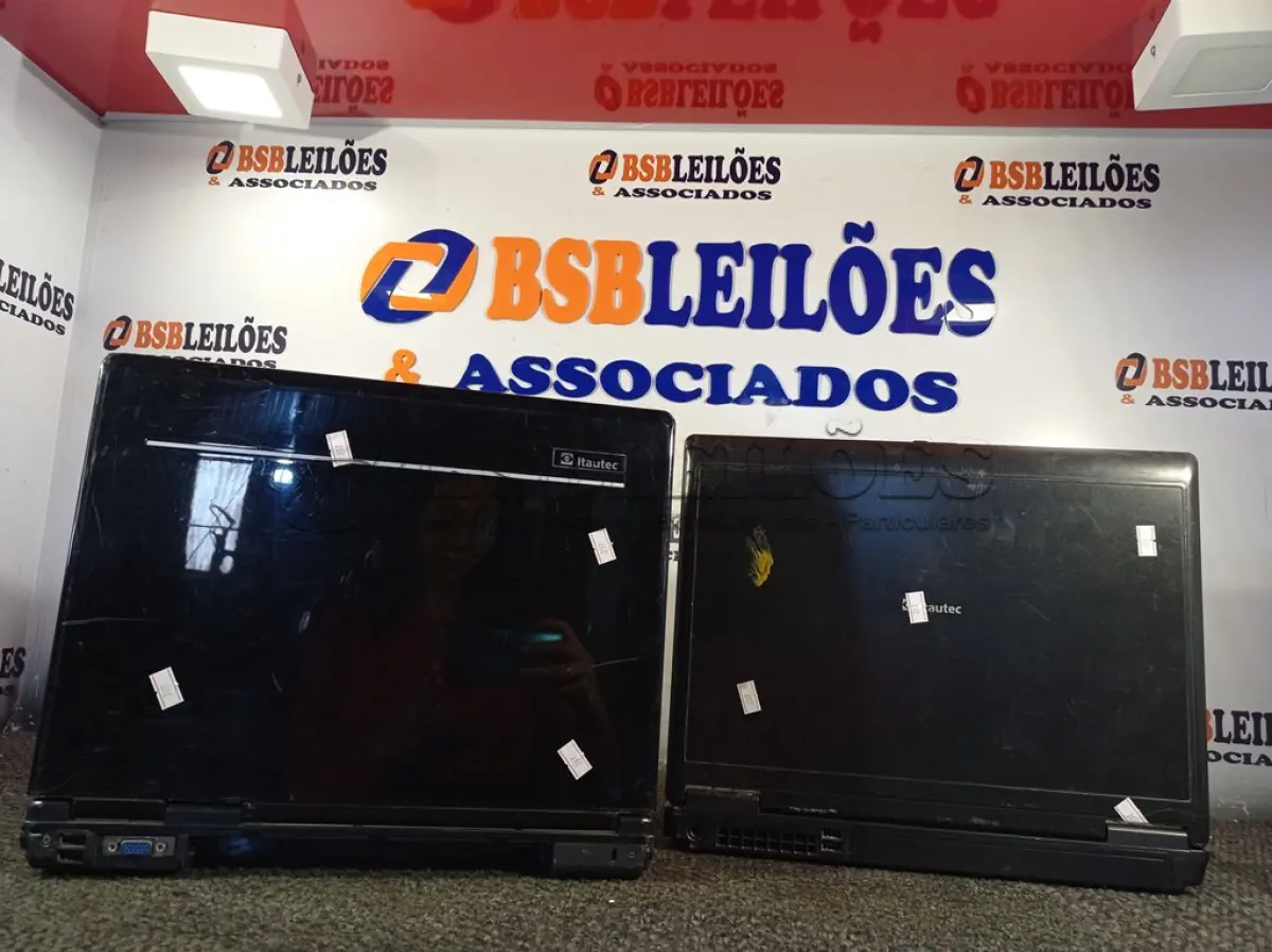 LOTE 045 - 02 NOTEBOOK’S MARCAS E MODELOS DIVERSOS. (NO ESTADO) ATENÇÃO! FAZER A VISITAÇÃO ANTES DE ARREMATAR, NÃO SABEMOS SE FUNCIONA. LEILÃO NÃO TEM GARANTIA E NEM DEVOLUÇÃO, SUJEITO A POSSÍVEIS AVARIAS VISÍVEIS/OCULTAS E/OU AUSÊNCIA DE COMPONENTES.
