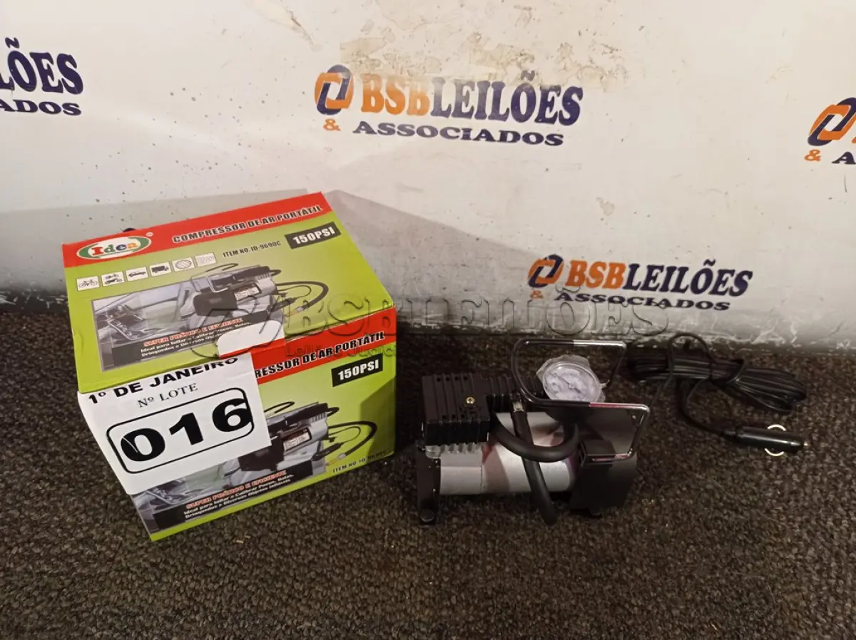 LOTE 016 - 01 COMPRESSOR DE AR PORTÁTIL 12V 150PSI. (NO ESTADO) ATENÇÃO! FAZER A VISITAÇÃO ANTES DE ARREMATAR, NÃO SABEMOS SE FUNCIONA. LEILÃO NÃO TEM GARANTIA E NEM DEVOLUÇÃO, SUJEITO A POSSÍVEIS AVARIAS VISÍVEIS/OCULTAS E/OU AUSÊNCIA DE COMPONENTES.